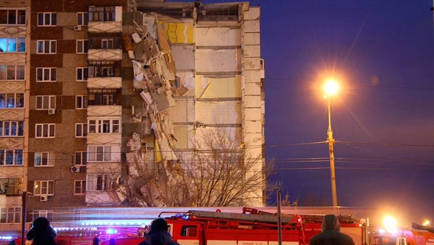 В Ижевске обвалился дом - 88943 В Ижевске обвалился дом - фото 88943