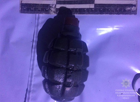 В Никополе обнаружили машину со взрывчаткой и боеприпасами - 89743 В Никополе обнаружили машину со взрывчаткой и боеприпасами - фото 89743