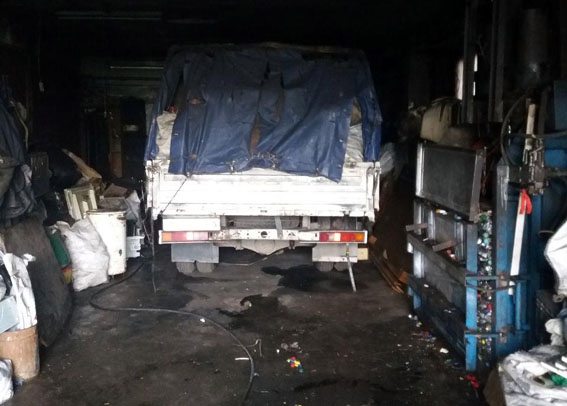 Пожар на складе, погибли 2 мужчины - 94572 Пожар на складе, погибли 2 мужчины - фото 94572