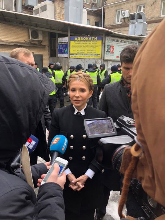 Саакашвили берут на поруки 12 депутатов - 96299 Саакашвили берут на поруки 12 депутатов - фото 96299
