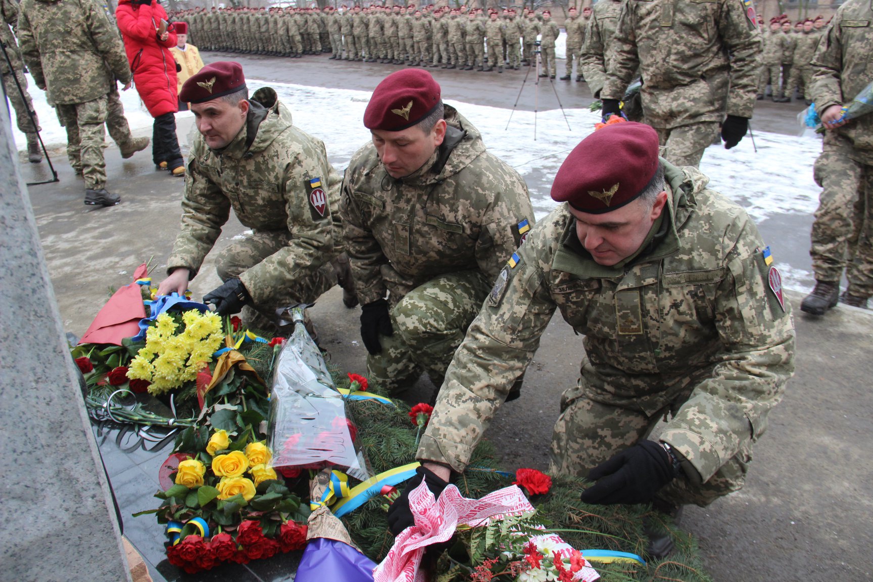 В Донецкой области открыли памятник погибшим защитникам Украины - 103490 В Донецкой области открыли памятник погибшим защитникам Украины - фото 103490