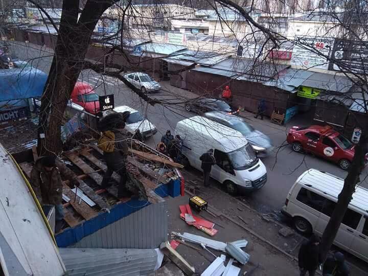 В Киеве Радиорынок зачистили от МАФов - 107101 В Киеве Радиорынок зачистили от МАФов - фото 107101