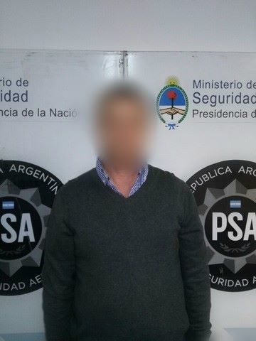 В аэропорту Буэнос-Айреса задержали россиянина с партией кокаина - 110973 В аэропорту Буэнос-Айреса задержали россиянина с партией кокаина - фото 110973