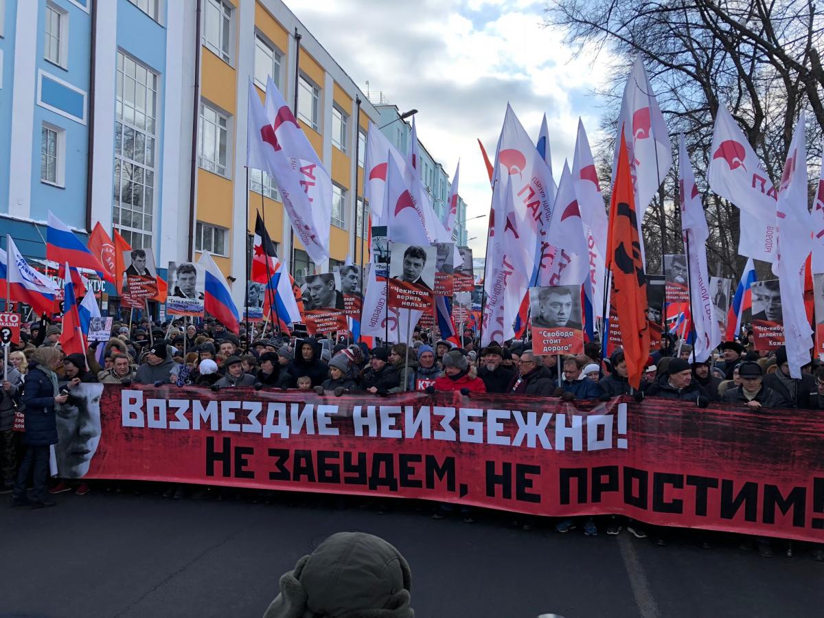 У места сбора участников акции досматривали сотрудники полиции - 110530 У места сбора участников акции досматривали сотрудники полиции - фото 110530