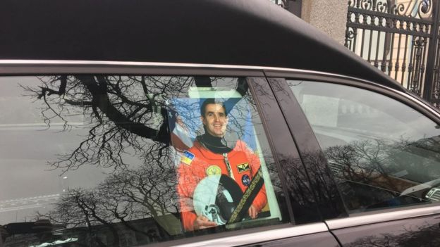 В Киеве прощаются с космонавтом Леонидом Каденюком - 106081 В Киеве прощаются с космонавтом Леонидом Каденюком - фото 106081