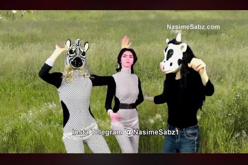 Скриншот из видео напавшей на штаб-квартиру YouTube - 117431 Скриншот из видео напавшей на штаб-квартиру YouTube - фото 117431