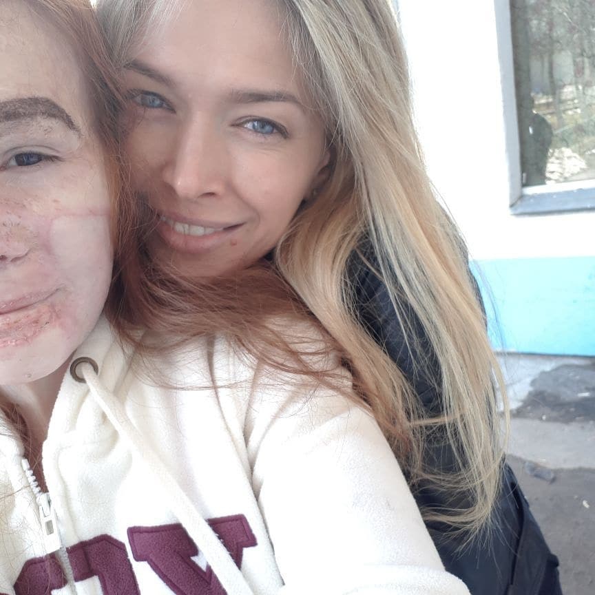 Вера Брежнева сделала сюрприз своей поклоннице - 119122 Вера Брежнева сделала сюрприз своей поклоннице - фото 119122