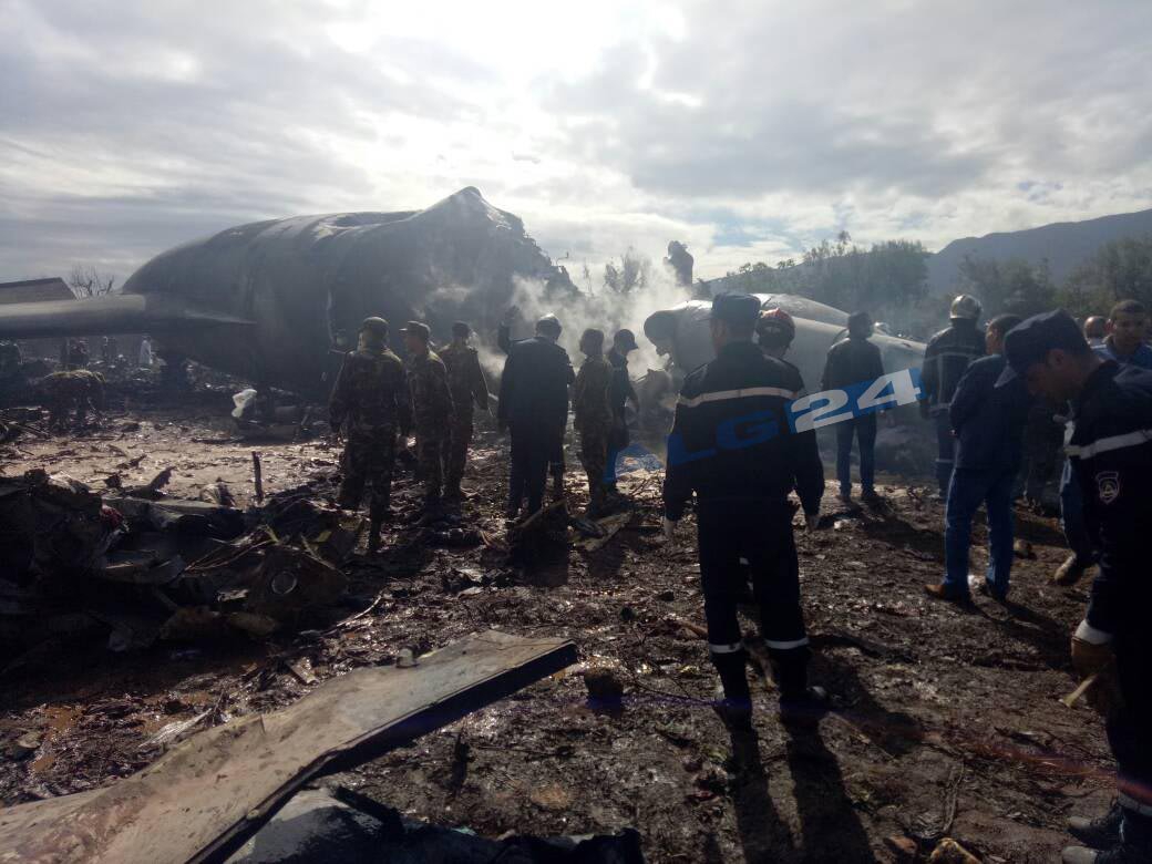 В Алжире разбился военный Ил-76, до 200 жертв - 118827 В Алжире разбился военный Ил-76, до 200 жертв - фото 118827