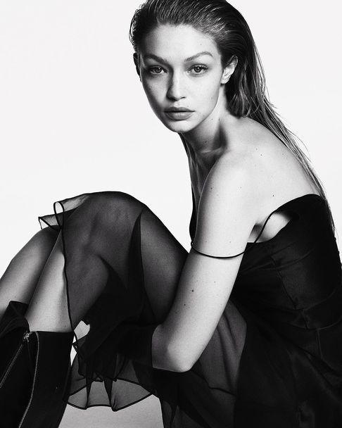 Латекс и кожа: Джиджи Хадид снялась в пикантной съемке для Vogue - 120693 Латекс и кожа: Джиджи Хадид снялась в пикантной съемке для Vogue - фото 120693