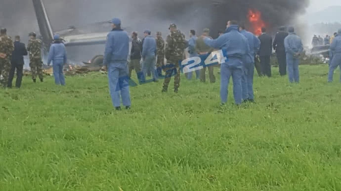 В Алжире разбился военный Ил-76, до 200 жертв - 118825 В Алжире разбился военный Ил-76, до 200 жертв - фото 118825