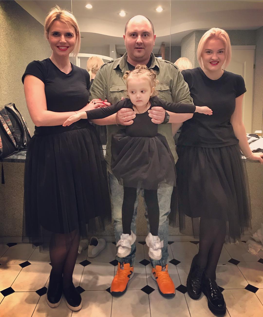 Тренер Лиги Смеха Юрий Ткач растрогал семейным фото за кулисами - 117915 Тренер Лиги Смеха Юрий Ткач растрогал семейным фото за кулисами - фото 117915