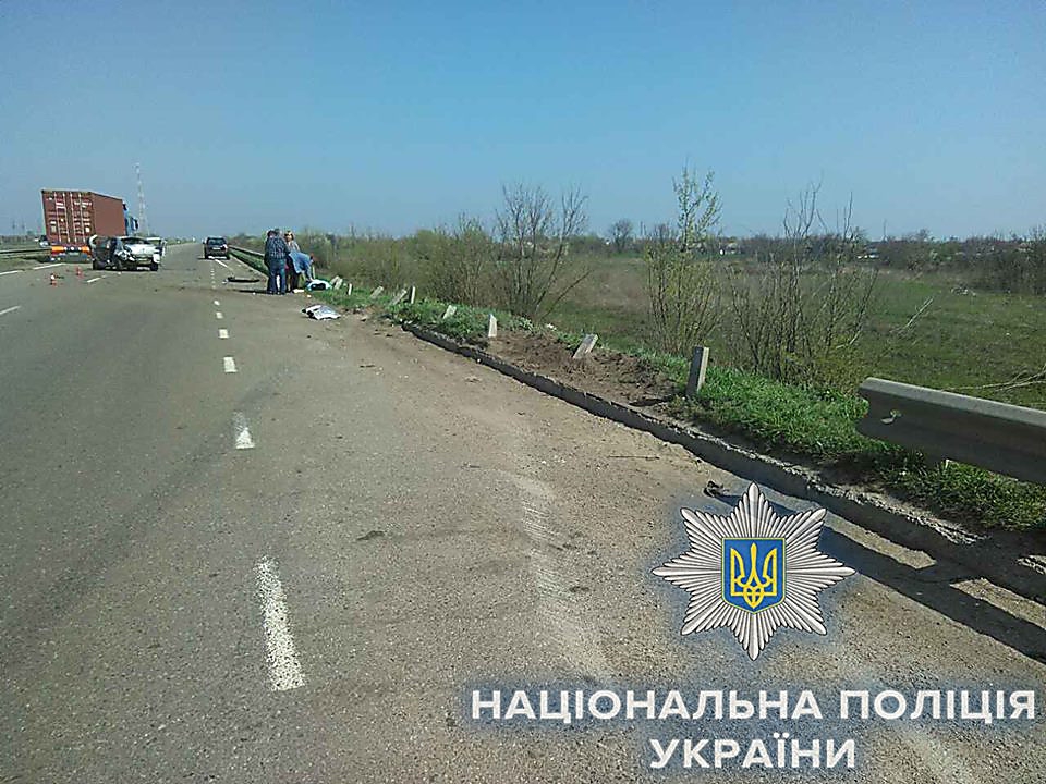 ДТП в Одесской области: во время аварии погиб ребенок - 119669 ДТП в Одесской области: во время аварии погиб ребенок - фото 119669