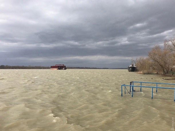 В Одесской области затопило город (фото, видео) - 116994 В Одесской области затопило город (фото, видео) - фото 116994