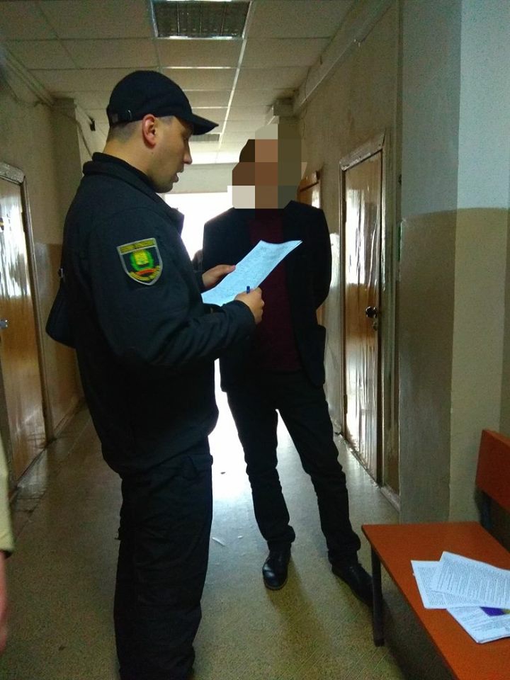 В прокуратуре Донецка вычислили боевика из 'ДНР' - 120792 В прокуратуре Донецка вычислили боевика из 'ДНР' - фото 120792