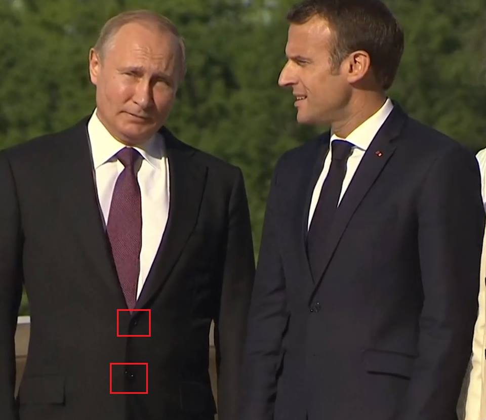 Путин опозорился на встрече с Макроном (ФОТО) - 127016 Путин опозорился на встрече с Макроном (ФОТО) - фото 127016