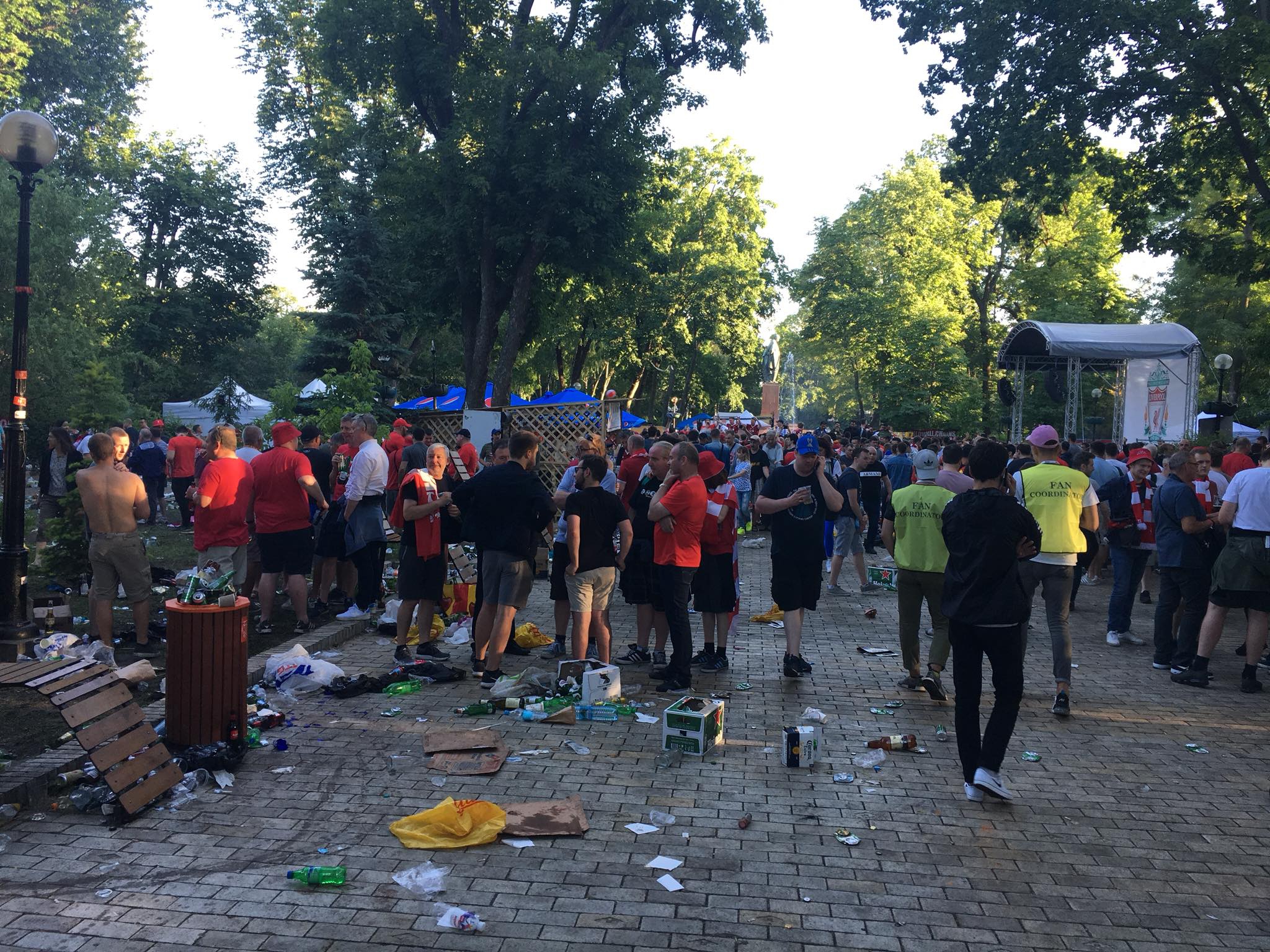 Вікно з Європи: Чи впорався Київ з проведенням фіналу Ліги Чемпіонів - 127740 Вікно з Європи: Чи впорався Київ з проведенням фіналу Ліги Чемпіонів - фото 127740