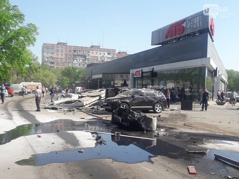 Жуткое видео: В Днепре фура влетела в 13 автомобилей, есть жертвы (18+) - 123117 Жуткое видео: В Днепре фура влетела в 13 автомобилей, есть жертвы (18+) - фото 123117