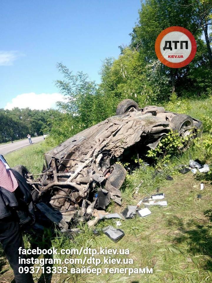 Скрывались от погони полиции: в ДТП на Сумщине погибли парень и беременная девушка - 126070 Скрывались от погони полиции: в ДТП на Сумщине погибли парень и беременная девушка - фото 126070