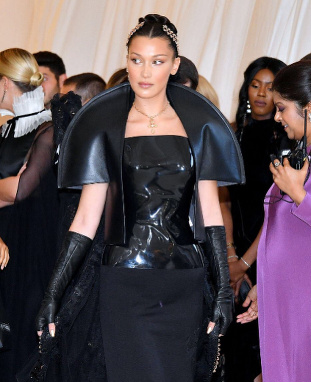 Met Gala-2018: лучшие наряды от известных личностей - 123778 Met Gala-2018: лучшие наряды от известных личностей - фото 123778