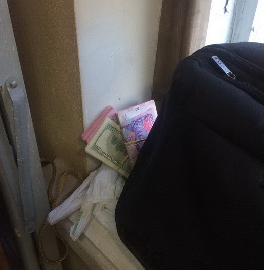 Днепровский судья попался на взятке в 15 тысяч долларов - 127255 Днепровский судья попался на взятке в 15 тысяч долларов - фото 127255