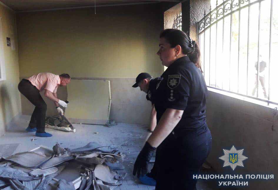 В Затоке прогремел взрыв на базе отдыха, пострадал турист - 126656 В Затоке прогремел взрыв на базе отдыха, пострадал турист - фото 126656