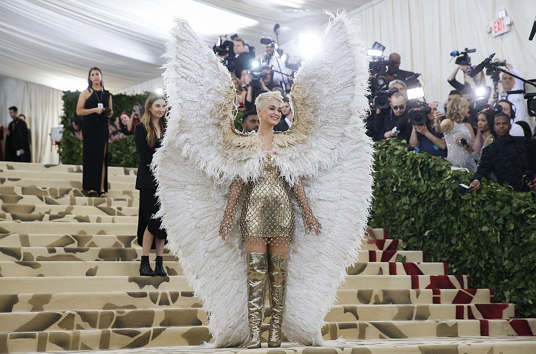 Met Gala-2018: Джаред Лето в роли Иисуса, а Кэти Перри - ангела - 123827 Met Gala-2018: Джаред Лето в роли Иисуса, а Кэти Перри - ангела - фото 123827