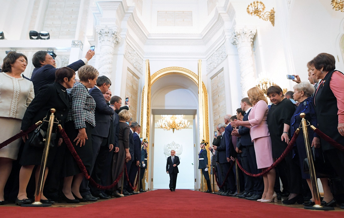 'Инаугурация царя': Путин останется президентом РФ до 2024 года - 123526 'Инаугурация царя': Путин останется президентом РФ до 2024 года - фото 123526