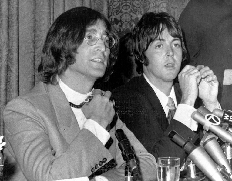 Историческое фото: сыновья лидеров The Beatles на одном снимке - фото 141624