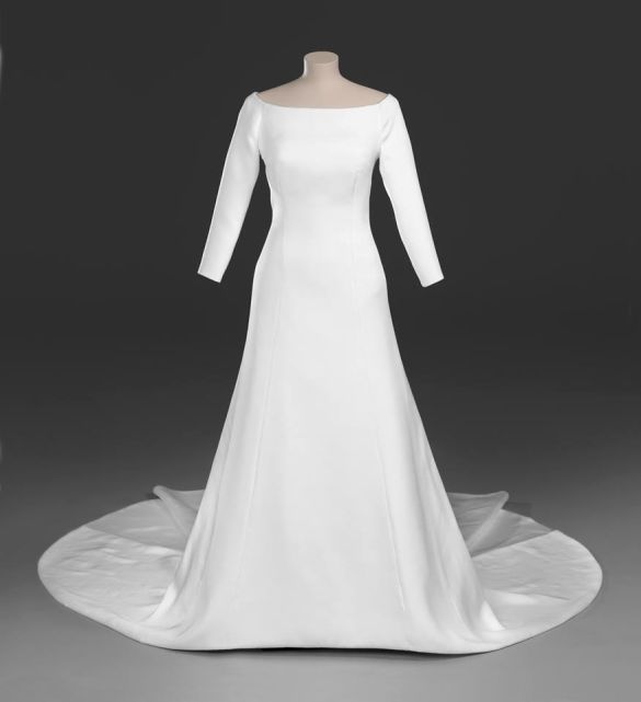 Свадебный наряд Меган Маркл станет музейным экспонатом - фото 143917