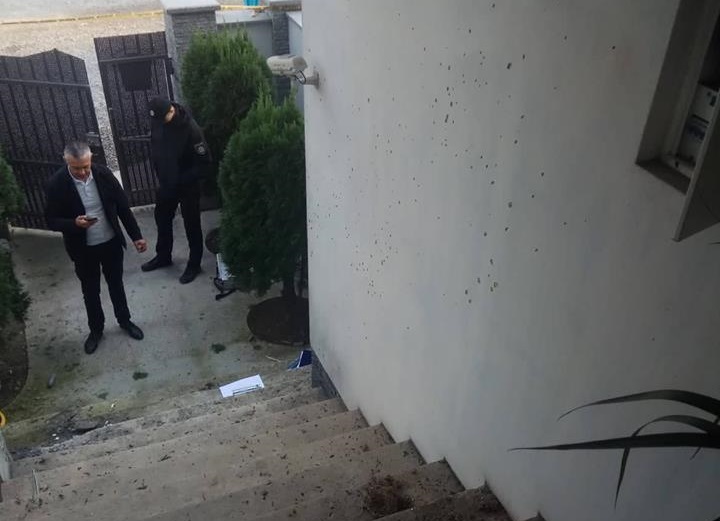 В Закарпатской области гранатой атаковали дом депутата - фото 149223