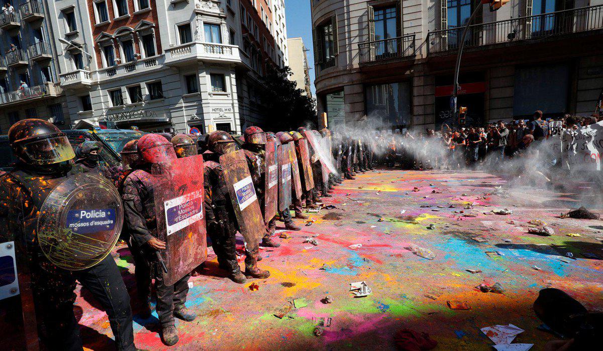 Замкнутый круг: Борьба за независимость Каталонии как драка ради драки - фото 150793