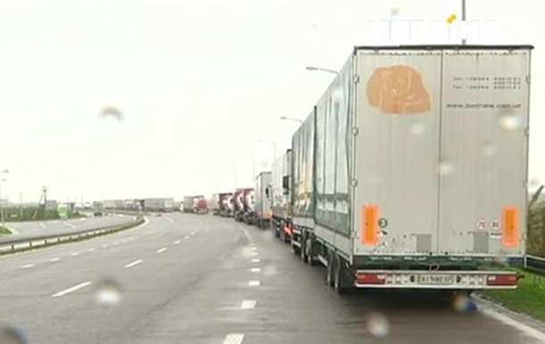 Перевозчики на грани бунта: в Украине искусственно заблокировали импорт и экспорт с ЕС - фото 153715