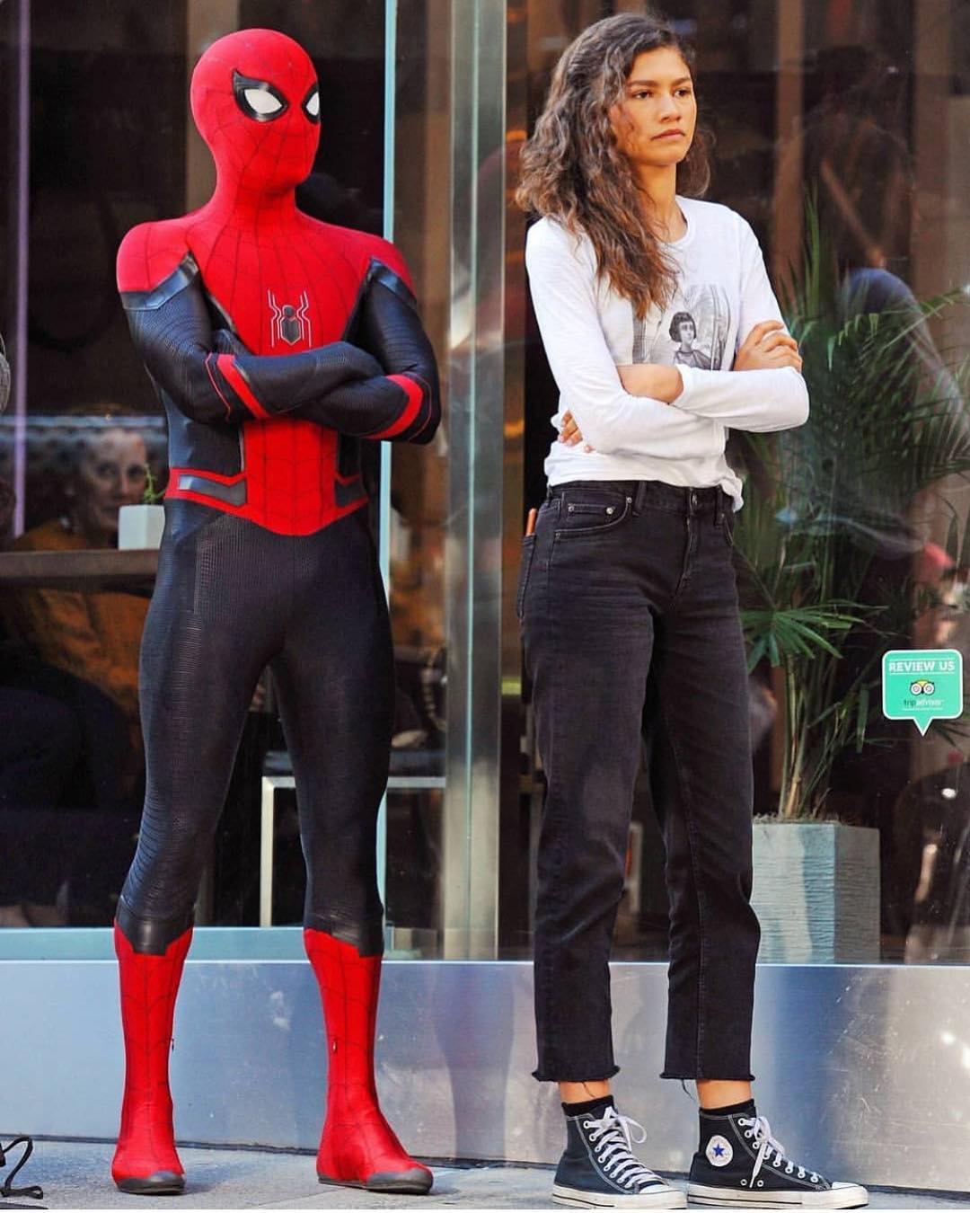 Том Холланд показал новый костюм Человека-паука - фото 153790
