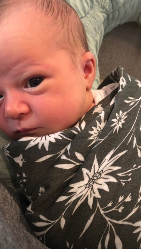 Хилари Дафф во второй раз стала мамой: первое фото новорожденной - фото 156030