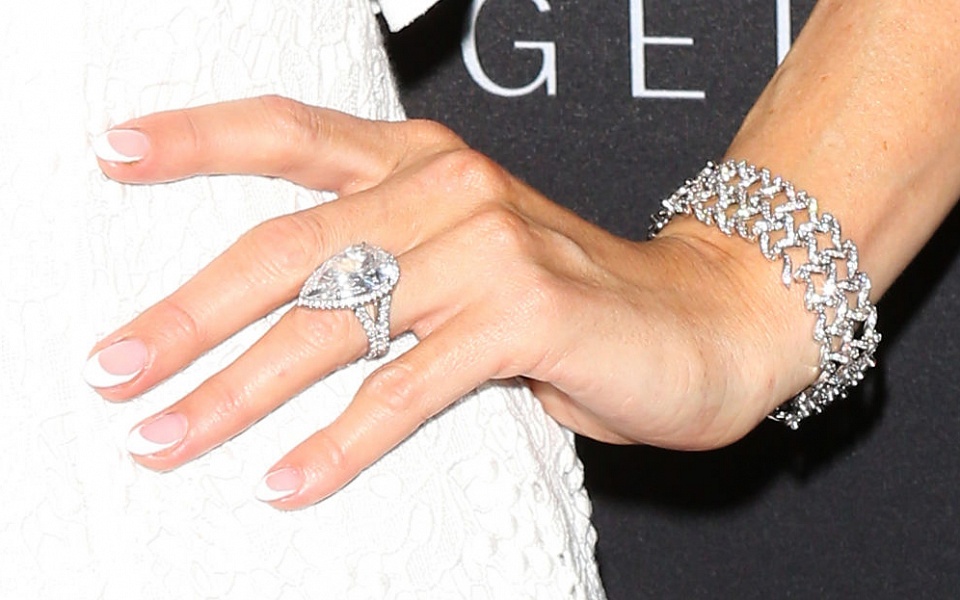 Я заплатила: Пэрис Хилтон оставит себе кольцо, которое требует вернуть экс-жених - фото 165609