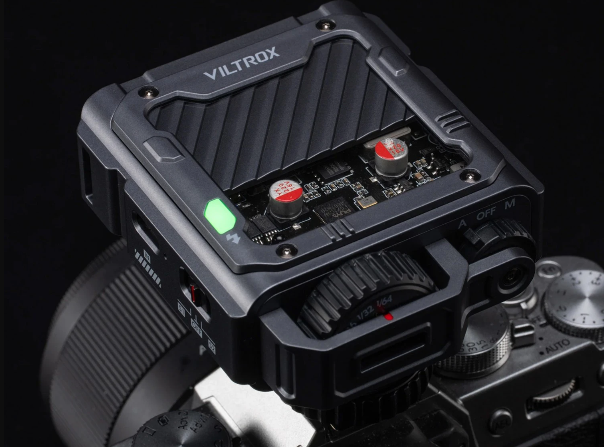 Компактний накамерний спалах Viltrox Spark Z3: чи здатні 26 Вт·с замінити вбудоване світло - фото 222259
