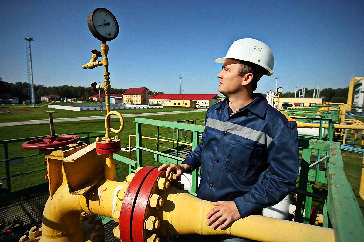 Украина начинает активно пополнять газом свои ПХГ  - фото 1