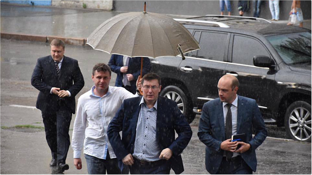 Луценко не собирается покрывать прокуроров - фото 1