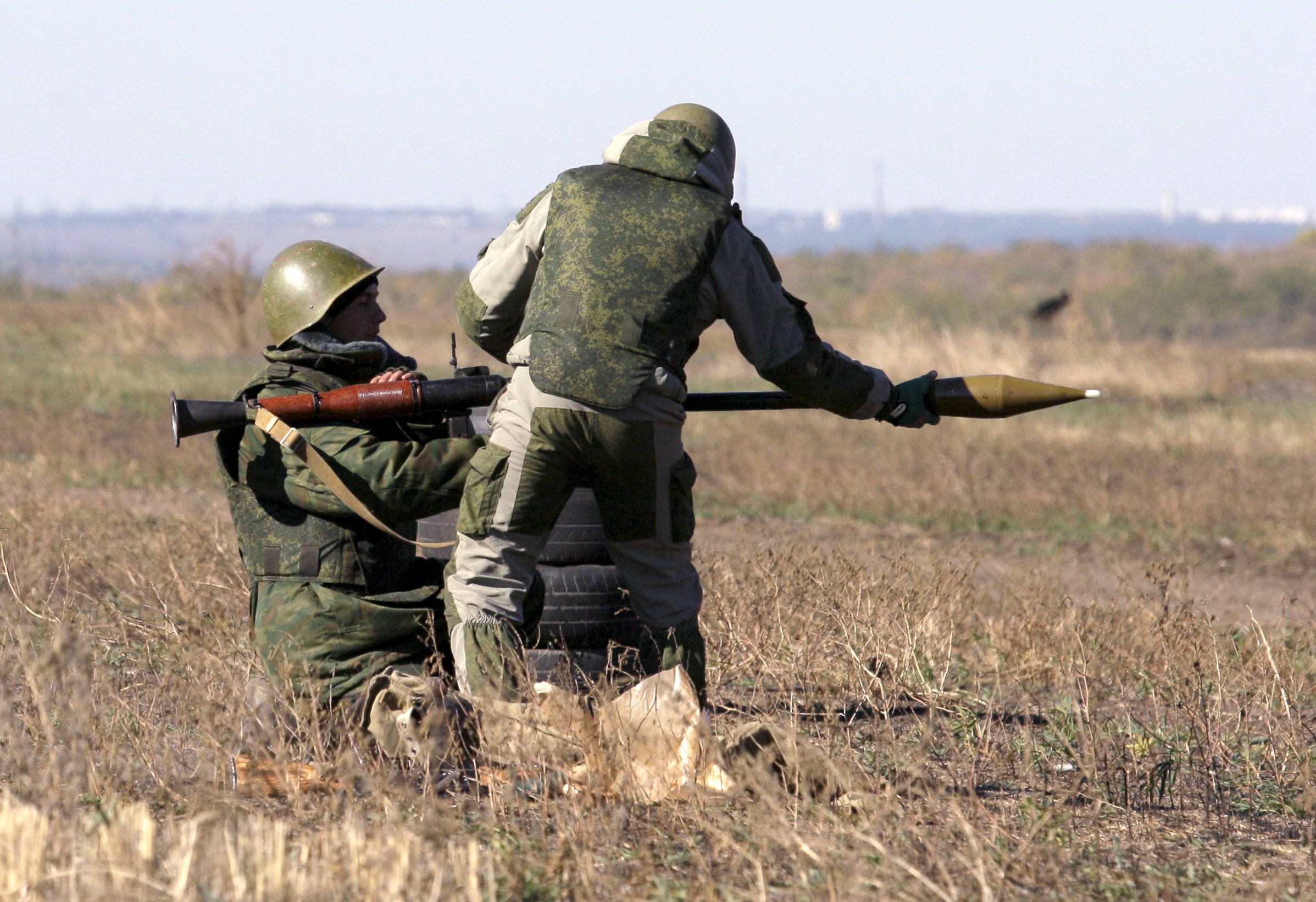 Боевики с самого утра обстреливают украинские территории - фото 1