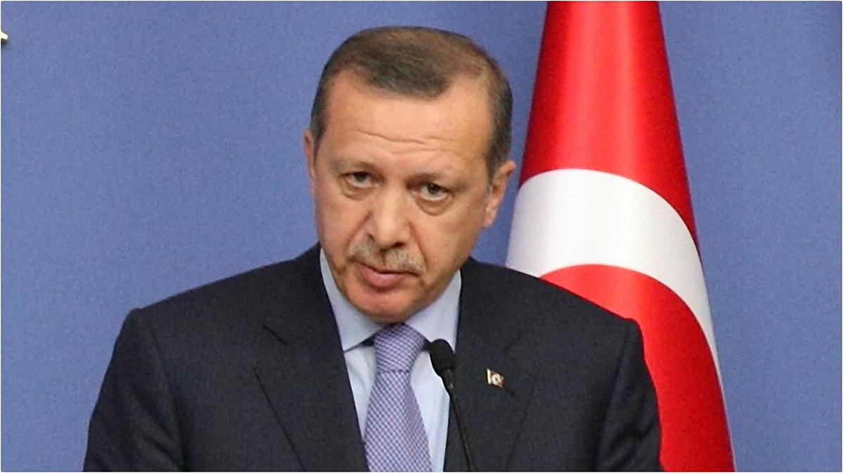 Эрдогана избежал военного переворота в стране - фото 1