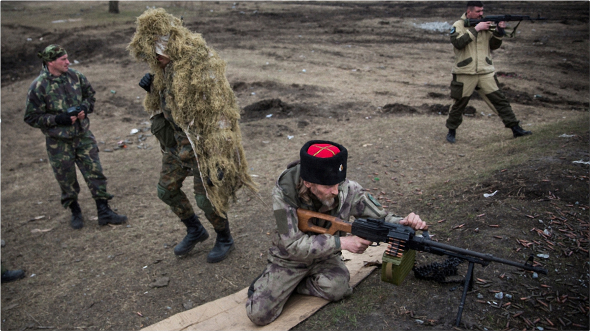 Российские оккупационные войска продолжают обстреливать позиции наших сил АТО. - фото 1