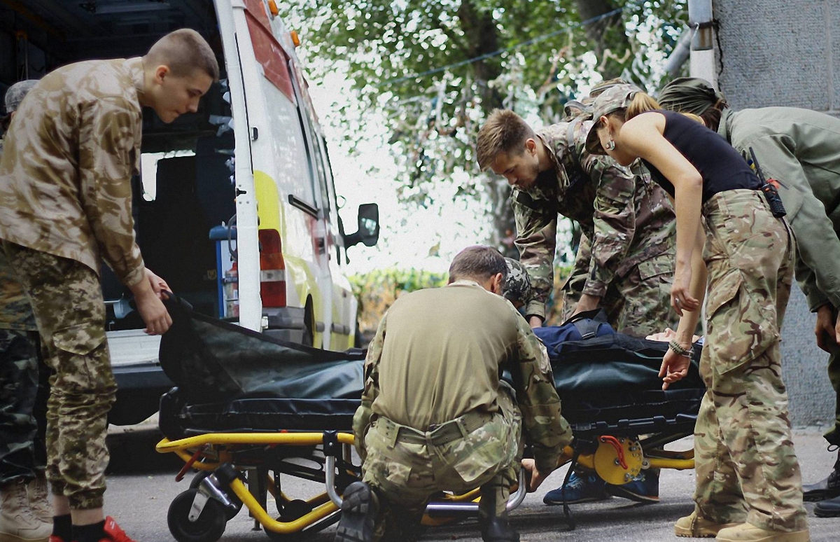 За сутки получили ранения восемь защитников Украины - фото 1