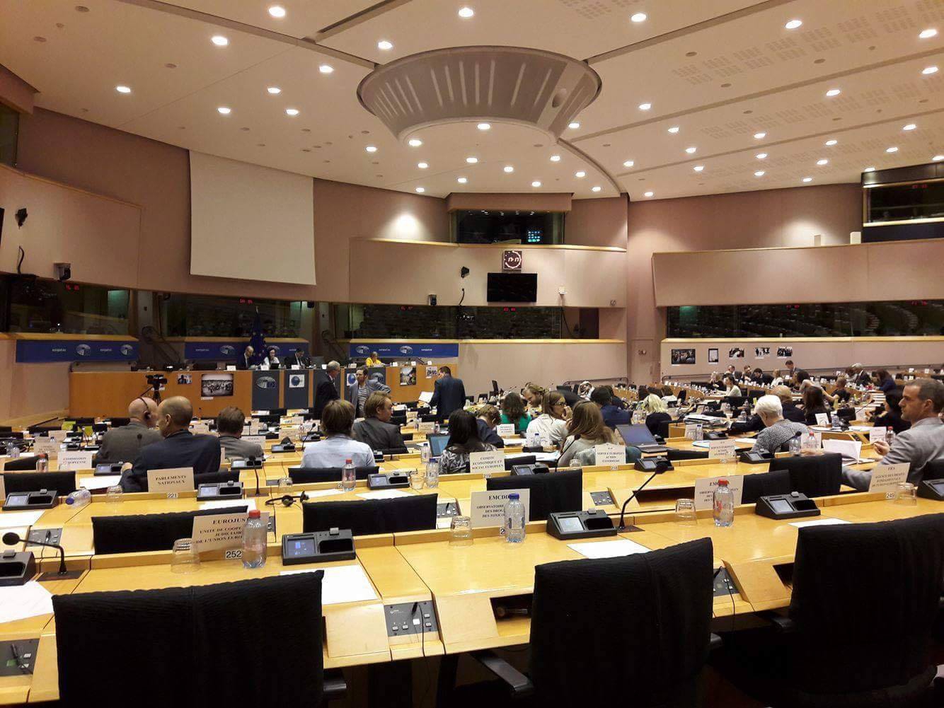 Комитет Европарламента принял решение поддержать отмену виз для украинцев - фото 1