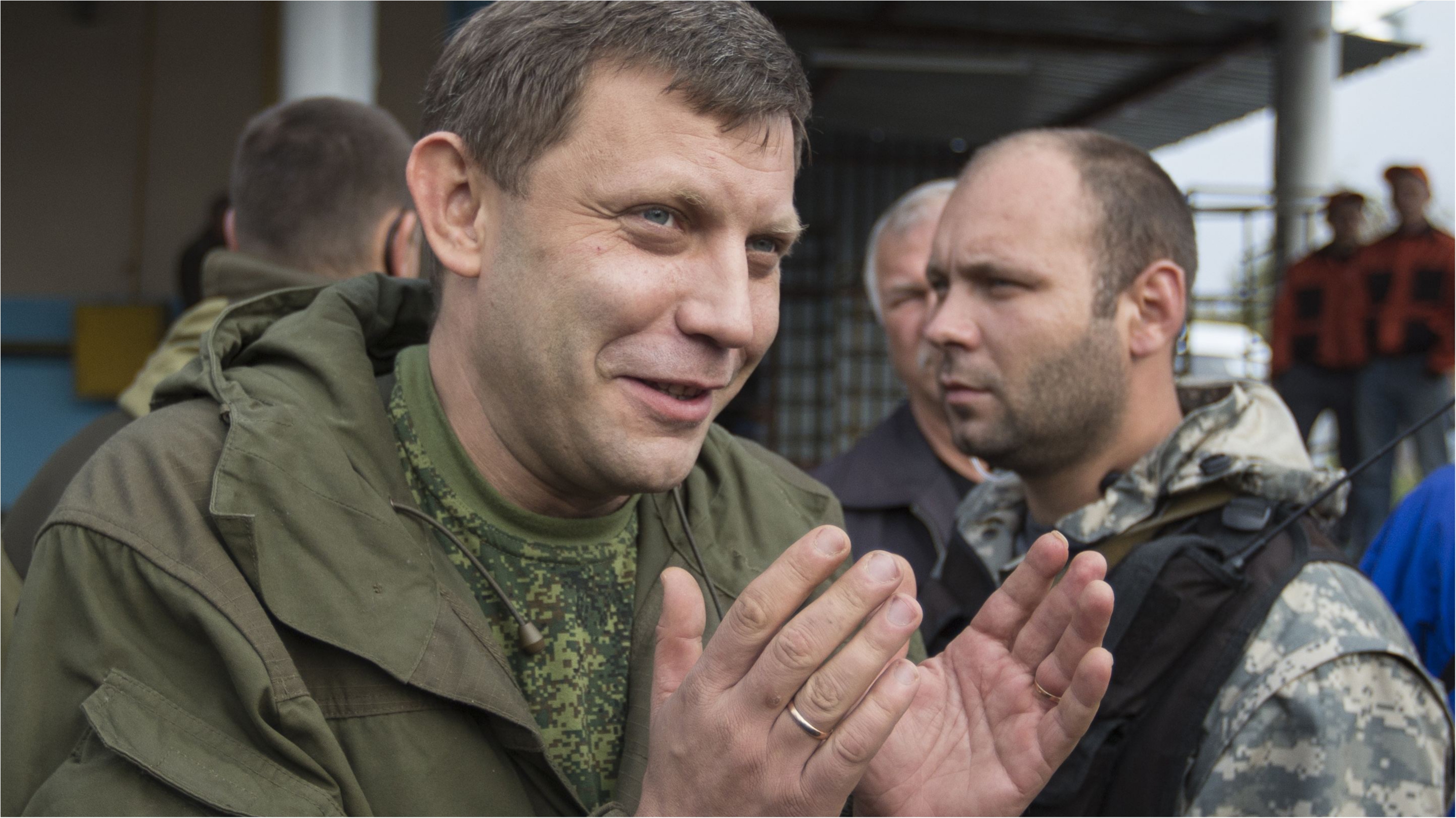 Захарченко не хочет делиться отжатым имуществом с рядовыми боевиками - фото 1
