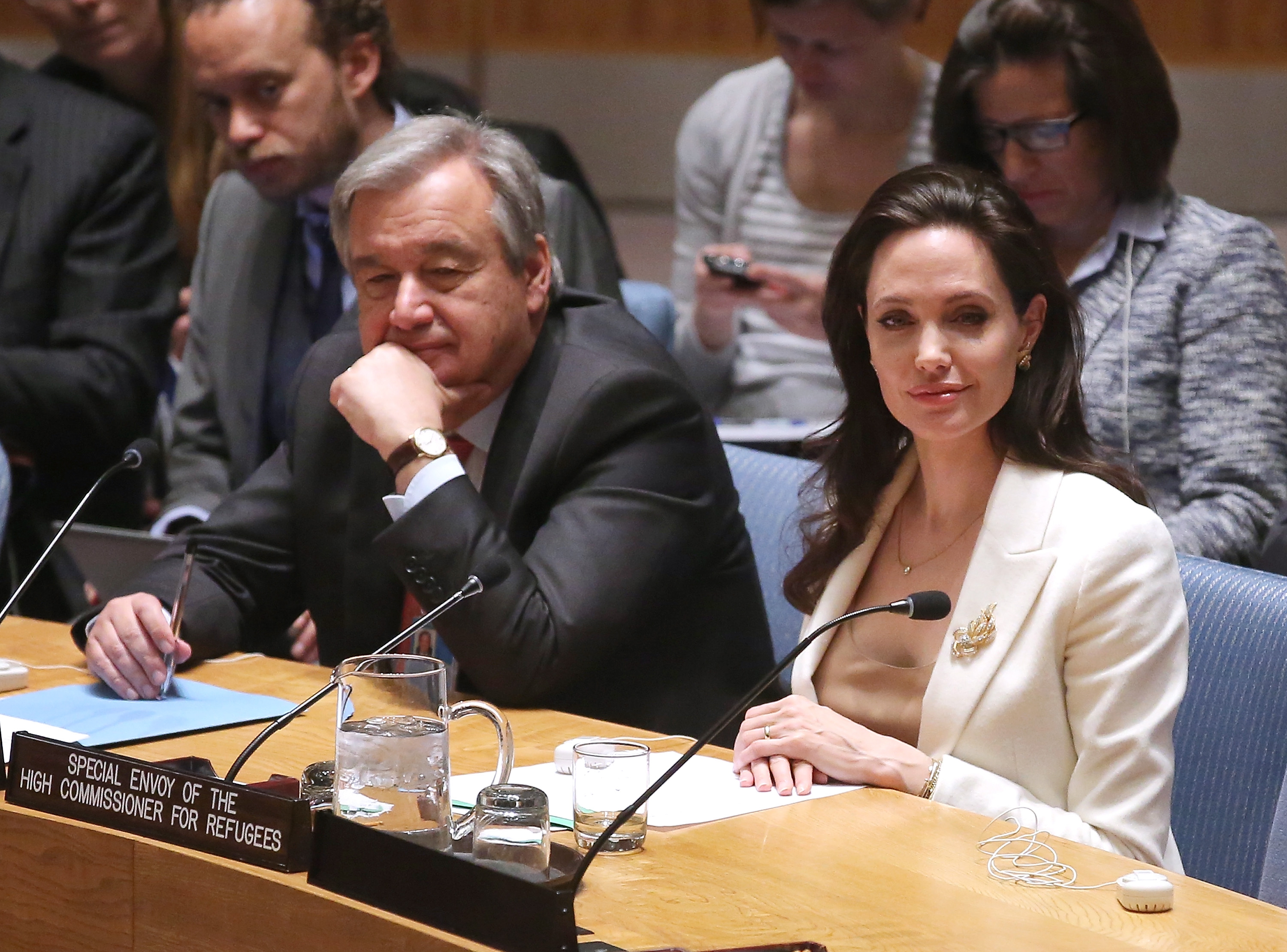 Антонио Гутьеррес и Анджелина Джоли в борьбе за общее дело - фото 1