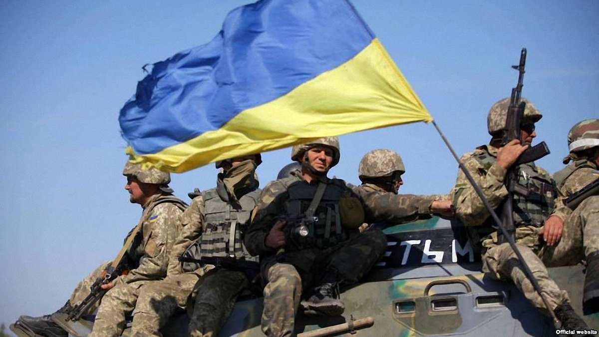 Украинские военные могут открыть новый КПП после отвода вооружений возле Золотого - фото 1