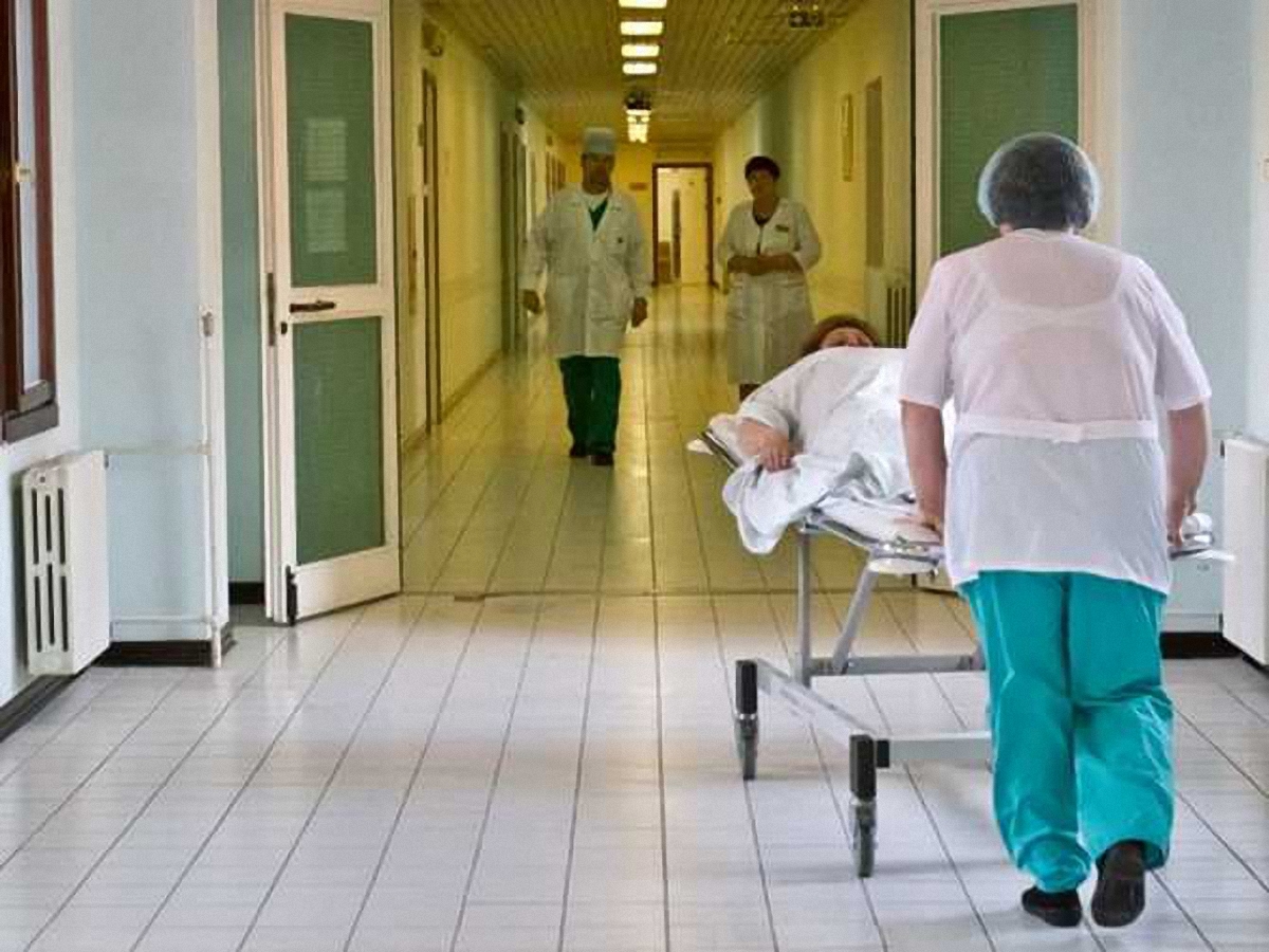 Большинство работников больниц в "ЛНР" хотят уволиться - фото 1