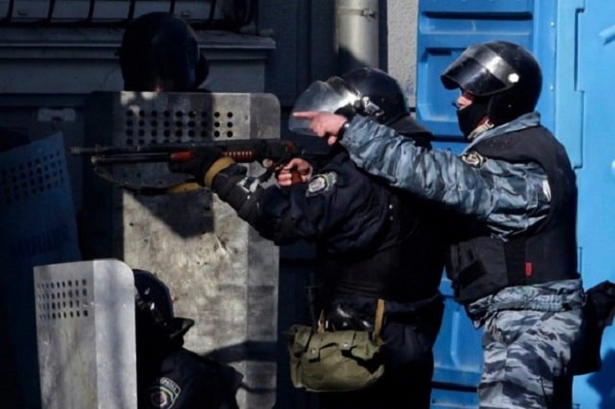 "Беркутовец" признался, что стрелял в людей картечью во время Майдана - фото 1