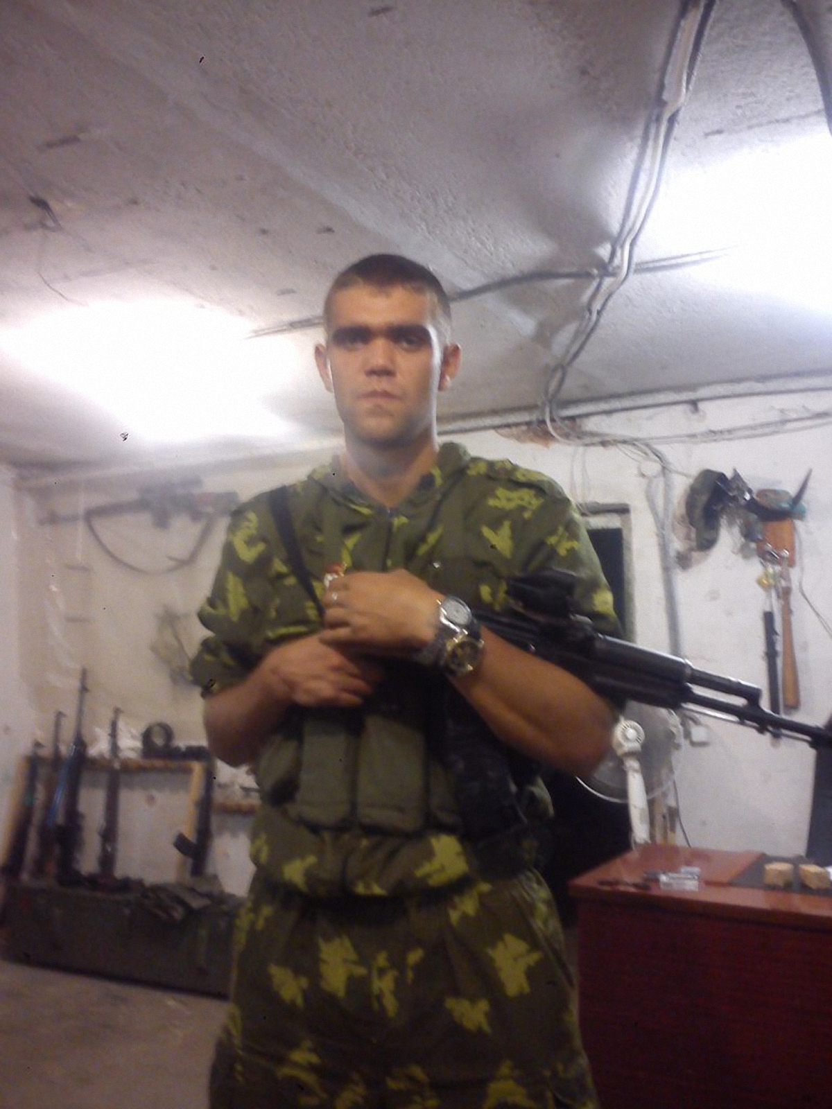 Сергея Троницкого с многочисленными травмами привезли в больницу Луганска - фото 1