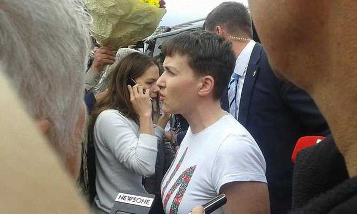 Надежду Савченко вместе с сестрой и матерью допросят по делу главаря "ЛНР" - фото 1